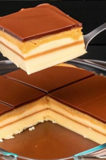 Postre Cremoso con Galletas y Chocolate